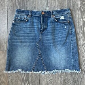 Loft Tribal Blue Jean Denim Frayed Hem Mini Skirt. Women’s 4